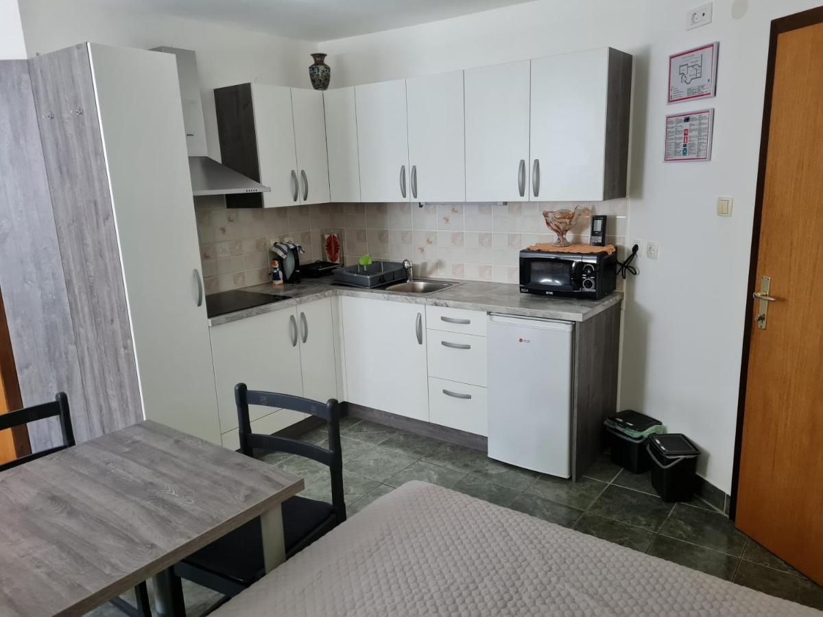 Apartma Jutersek 2+2 Libelice Luaran gambar